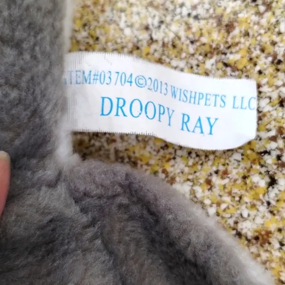 ✓Wishpets Droopy ray wide shimmery eye shimmery grey stingray plush - Picture 8 of 13